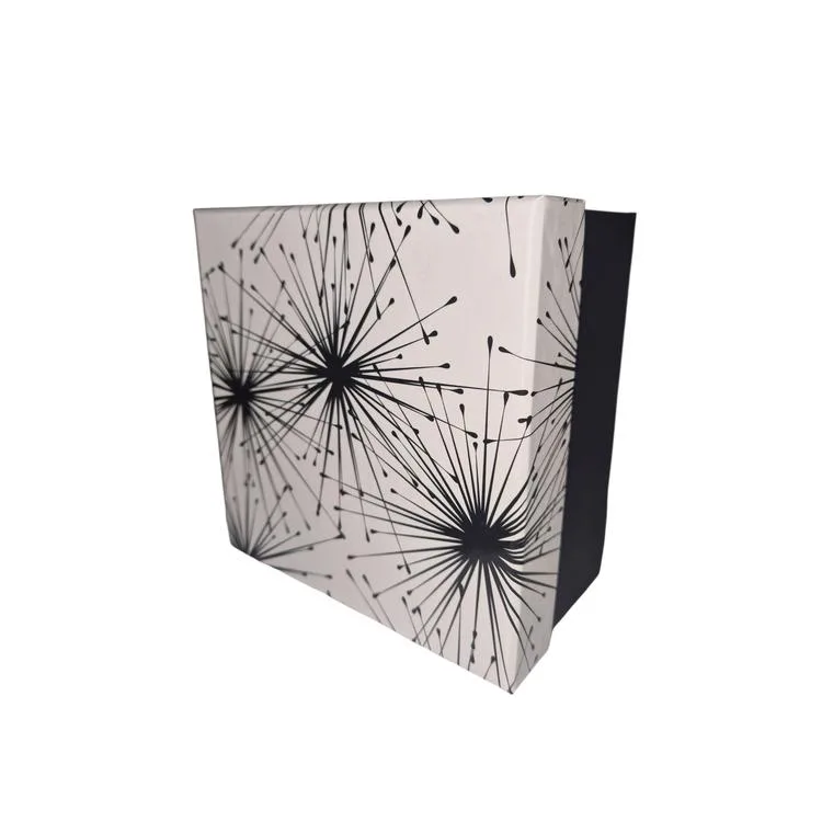 GIPTA DESTA KARE HEDİYE KUTUSU BX3322 A 145x145x85mm - TEKLİ