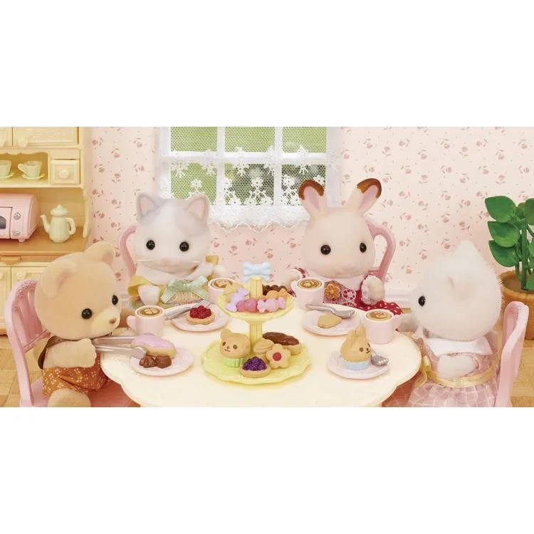 ADORE ESF5742 SYLVANIAN FAMILIES TATLI PARTİ SETİ 3+