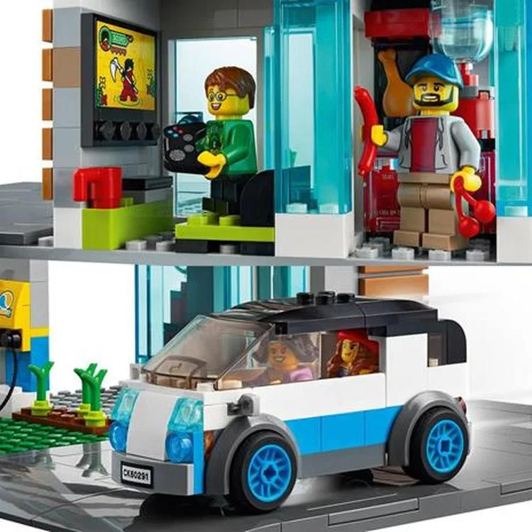 LEGO 60291 CITY AİLE EVİ 388 PARÇA 5+