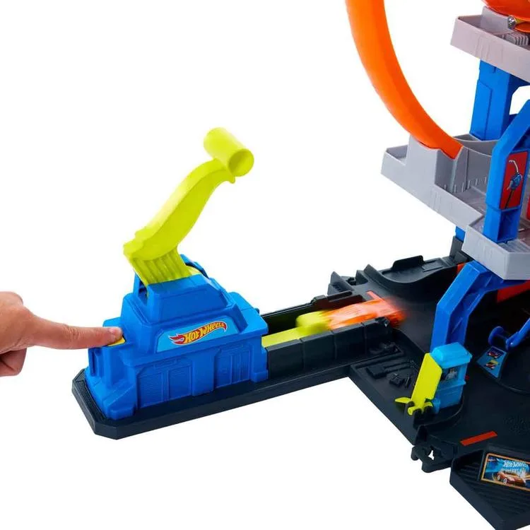 MATTEL JBM74 HOT WHEELS CITY MEGA GARAJ OYUN SETİ 4+