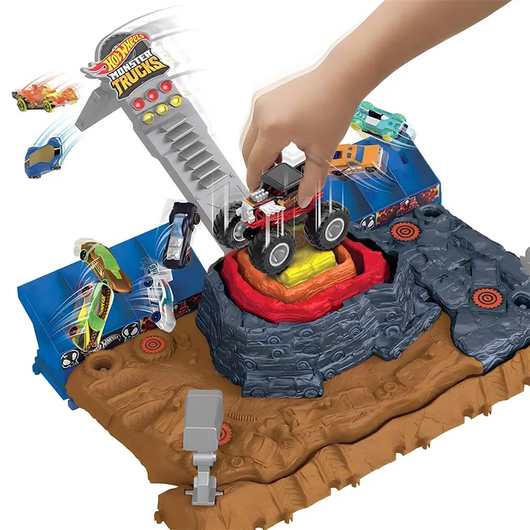 MATTEL HNB96 HOT WHEELS MONSTER TRUCKS MUHTEŞEM ÇARPIŞMA ARENASI