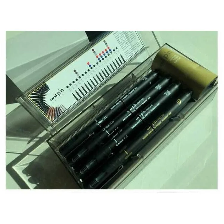 UNİ BALL PİN-200 FINE LINE KALİGREFİ SETİ 4'LÜ- KRİSTAL KUTULU