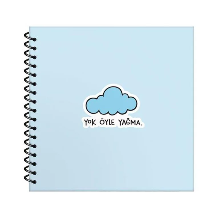 KESKİN HİSLİ ŞEYLER 16X15 SERT KAPAK ÇİZGİLİ SPRİALLİ STİCKERLİ DEFTER 50yp.- YOK ÖYLE YAĞMA