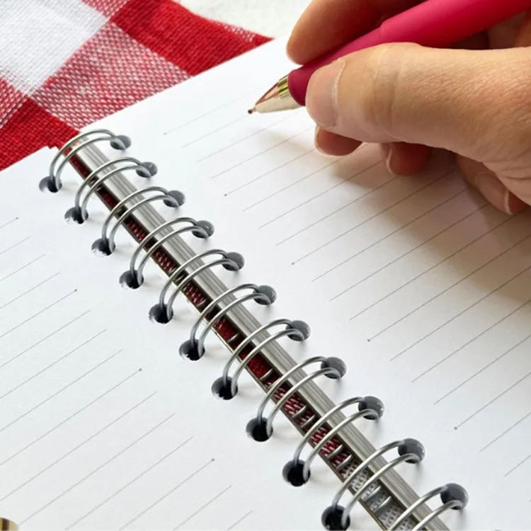 VICTORIA'S JOURNALS 0072 NOTES 17x24cm SPİRALLİ SERT KAPAK 90gr. 96YP. ÇİZGİLİ DEFTER