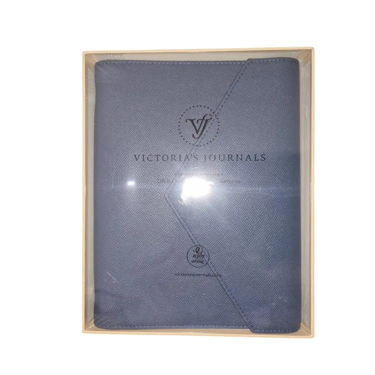 VICTORIA'S JOURNALS MUSE 126-2729 KUTULU VEGAN DERİ A5 120 GR. 96 YP. DEĞİŞTİRİLEBİLEN İÇ ÇİZGİLİ ORGANİZER DEFTER LACİVERT