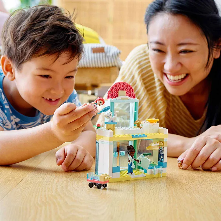 LEGO FRİENDS 41695 PET CLİNİC