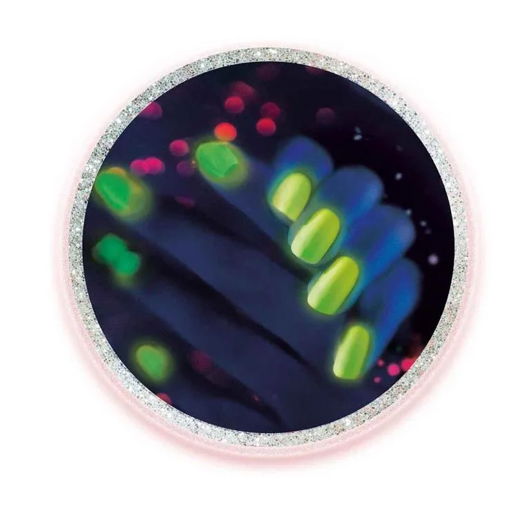 CLEMENTONI 64741 BİLİM VE OYUN - TIRNAK LABORATUVARI 8+