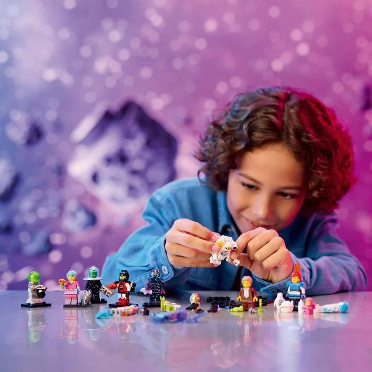 LEGO 71046 MİNİ FİGURES UZAY 9 PARÇA SERİ 26