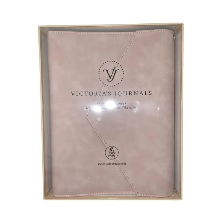 VICTORIA'S JOURNALS MUSE 126-2728 KUTULU VEGAN DERİ A5 120 GR. 96 YP. DEĞİŞTİRİLEBİLEN İÇ ÇİZGİLİ ORGANİZER DEFTER PUDRA PEMBE