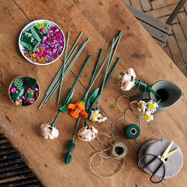 LEGO BOTANICALS 10280 FLOWER BOUQET 756 PARÇA 18+