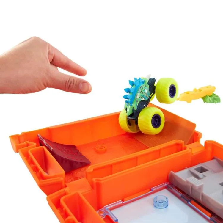 MATTEL HXT04 HOTWHEELS MONSTER TRUCKS TAŞINABİLİR ARAÇLI OYUN SETİ 4+